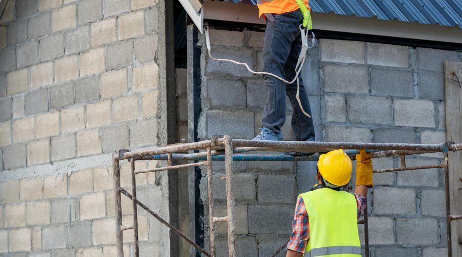 Expert Emergency Roof Repairs services in Alderpoint, CA